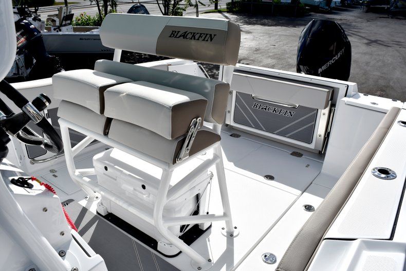 Thumbnail 28 for New 2019 Blackfin 242CC Center Console boat for sale in Vero Beach, FL