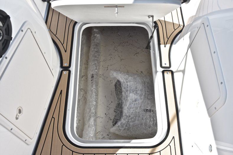 Thumbnail 31 for New 2019 Hurricane 188 SunDeck Sport OB boat for sale in West Palm Beach, FL