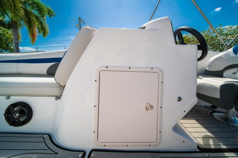 Thumbnail 14 for New 2019 Hurricane 188 SunDeck Sport OB boat for sale in Vero Beach, FL