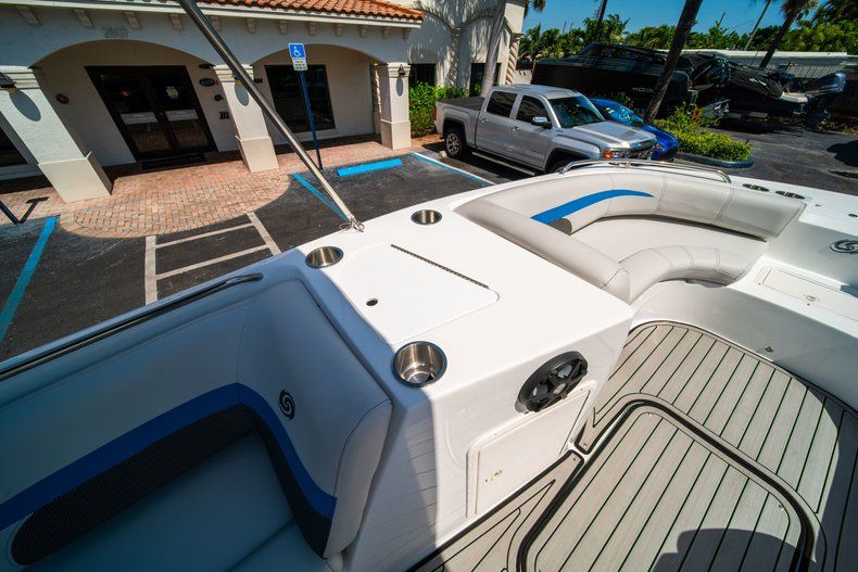 Thumbnail 18 for New 2019 Hurricane 188 SunDeck Sport OB boat for sale in Vero Beach, FL