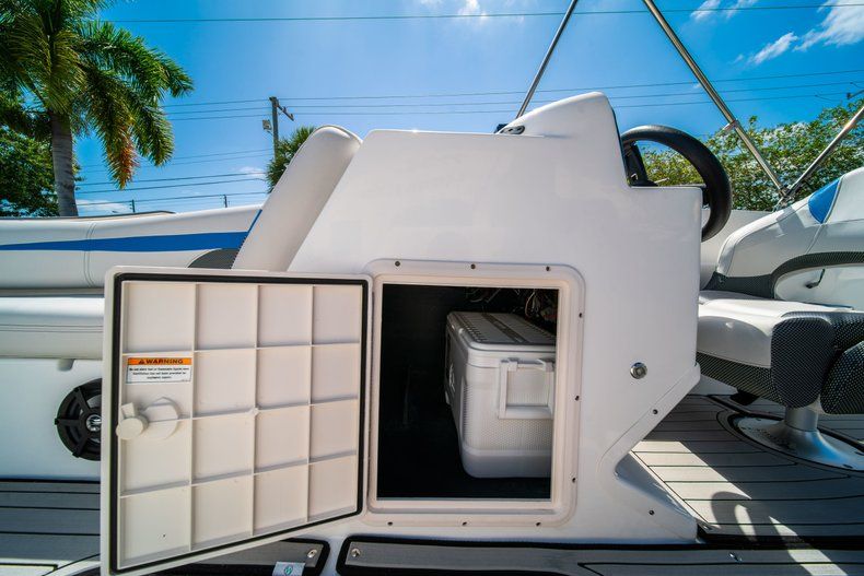 Thumbnail 15 for New 2019 Hurricane 188 SunDeck Sport OB boat for sale in Vero Beach, FL