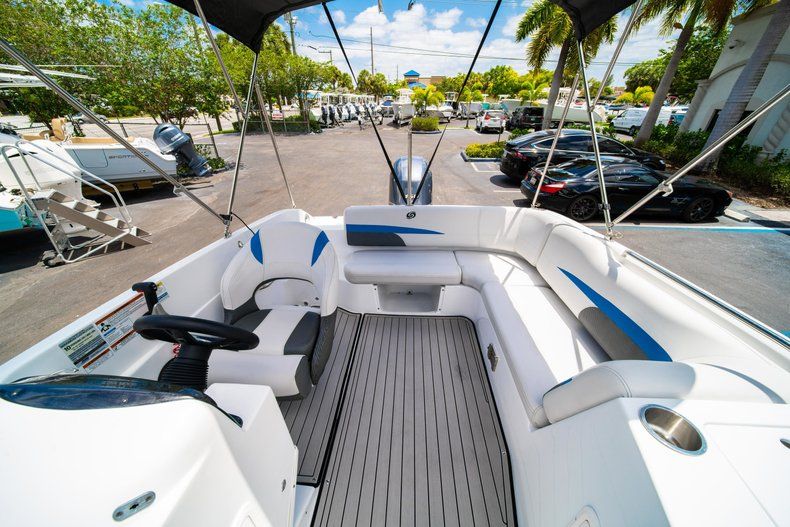 Thumbnail 9 for New 2019 Hurricane 188 SunDeck Sport OB boat for sale in Vero Beach, FL