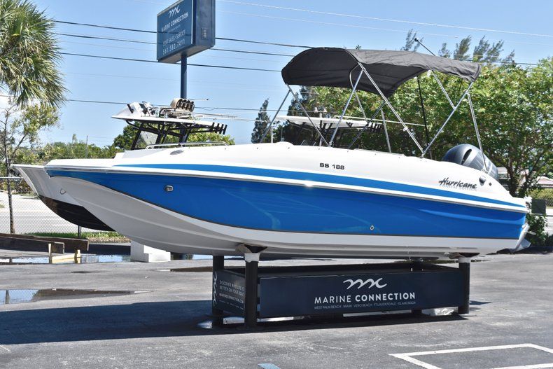 Thumbnail 3 for New 2019 Hurricane 188 SunDeck Sport OB boat for sale in Vero Beach, FL