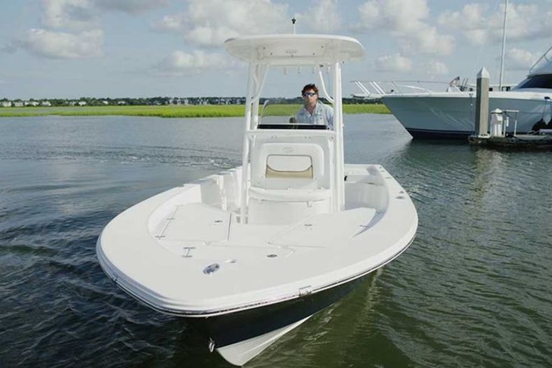 Thumbnail 14 for New 2014 Sportsman Masters 247 Bay Boat boat for sale in West Palm Beach, FL