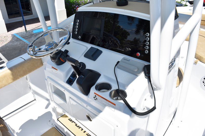 Thumbnail 60 for New 2019 Sportsman Heritage 211 Center Console boat for sale in Fort Lauderdale, FL