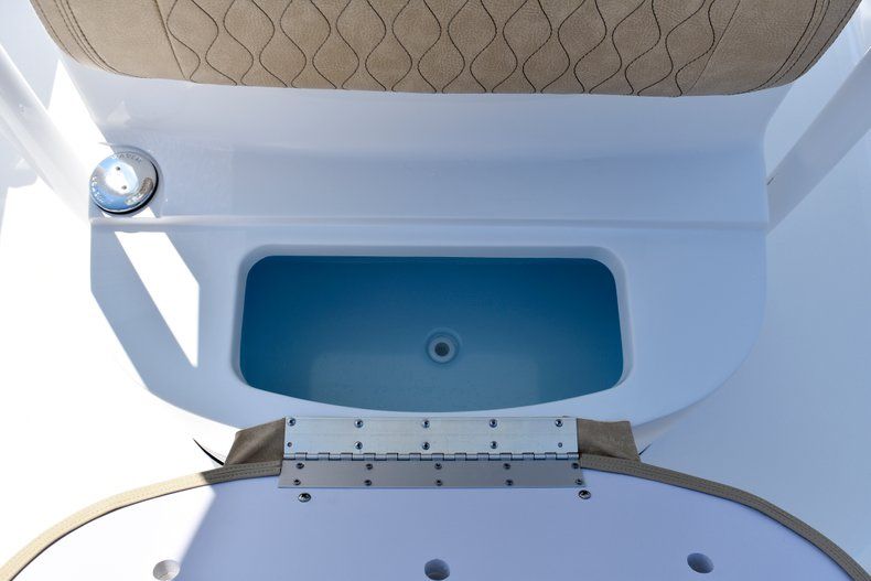 Thumbnail 81 for New 2019 Sportsman Heritage 211 Center Console boat for sale in Fort Lauderdale, FL
