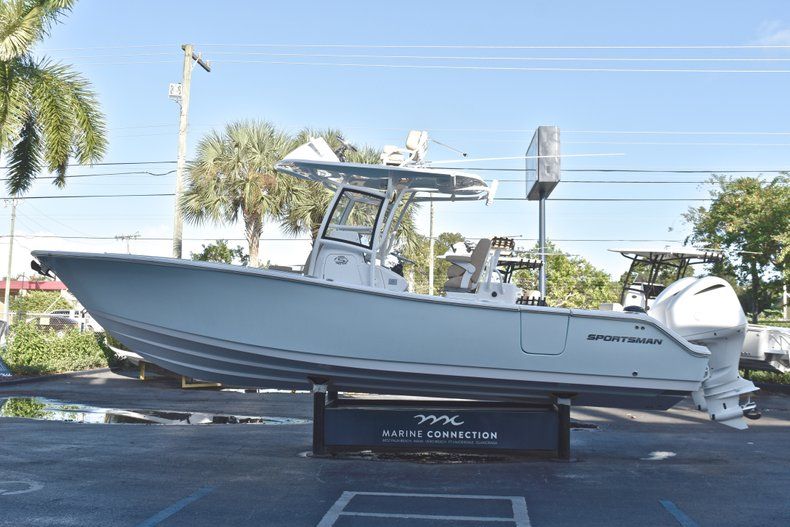 Thumbnail 15 for Used 2019 Sportsman Open 282TE Center Console boat for sale in West Palm Beach, FL
