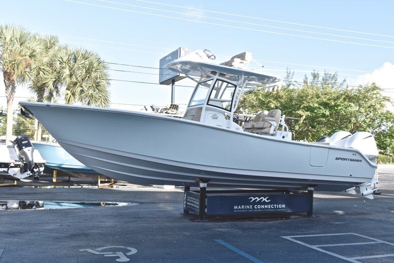 Thumbnail 14 for Used 2019 Sportsman Open 282TE Center Console boat for sale in West Palm Beach, FL