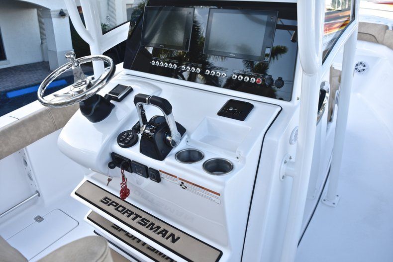 Thumbnail 45 for Used 2019 Sportsman Open 282TE Center Console boat for sale in West Palm Beach, FL