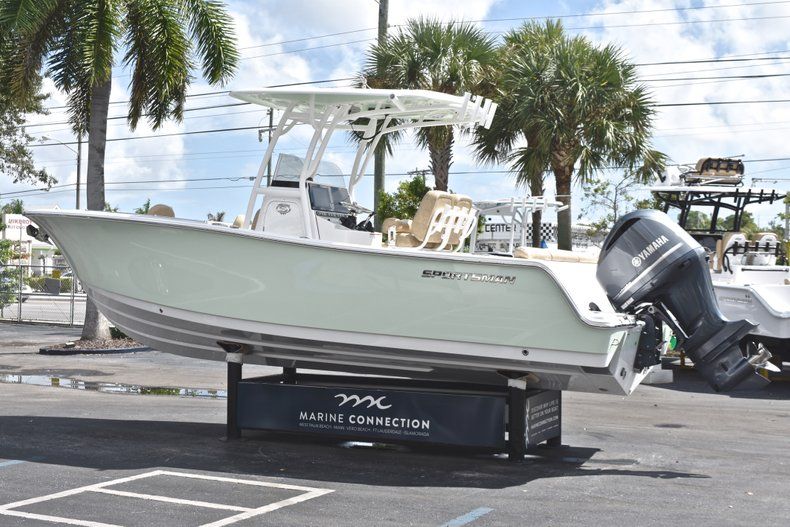 Thumbnail 6 for New 2019 Sportsman Heritage 241 Center Console boat for sale in Miami, FL