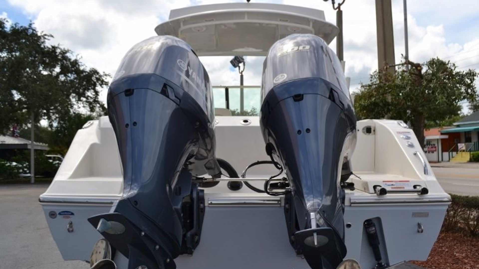 New 2019 Cobia 280 DC #D007 image 6