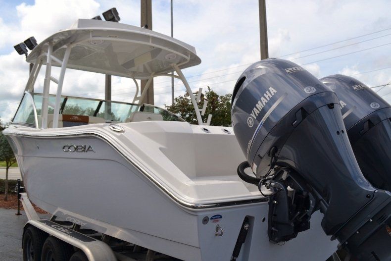 Thumbnail 3 for New 2019 Cobia 280 DC boat for sale in West Palm Beach, FL