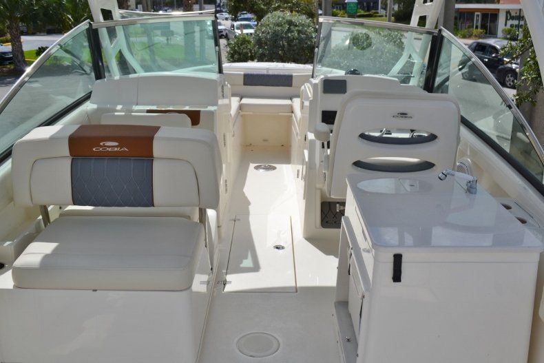 Thumbnail 10 for New 2019 Cobia 280 DC boat for sale in West Palm Beach, FL