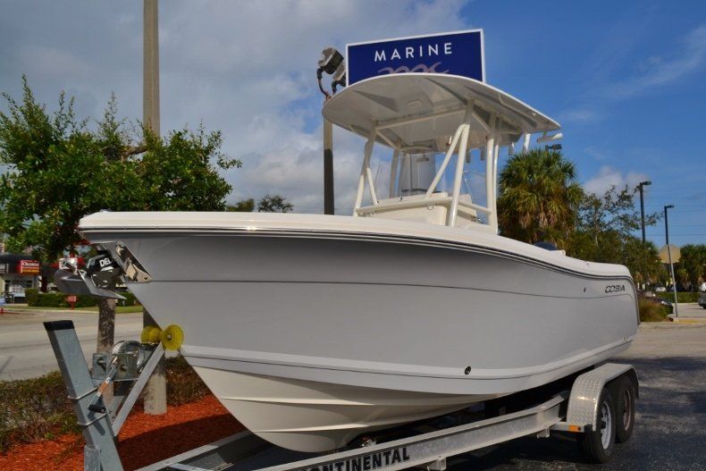 Thumbnail 1 for New 2019 Cobia 220 Center Console boat for sale in Vero Beach, FL