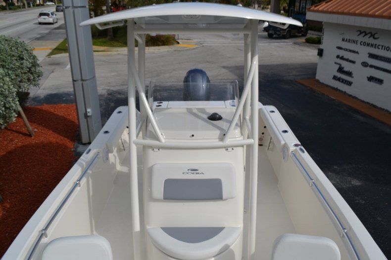 Thumbnail 16 for New 2019 Cobia 220 Center Console boat for sale in Vero Beach, FL