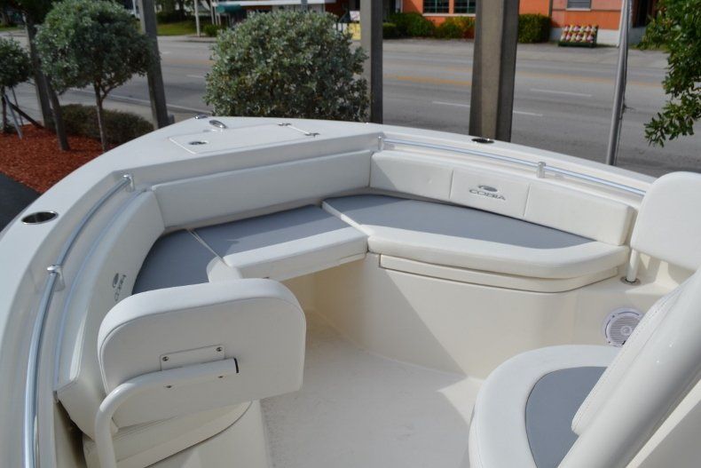 Thumbnail 14 for New 2019 Cobia 220 Center Console boat for sale in Vero Beach, FL