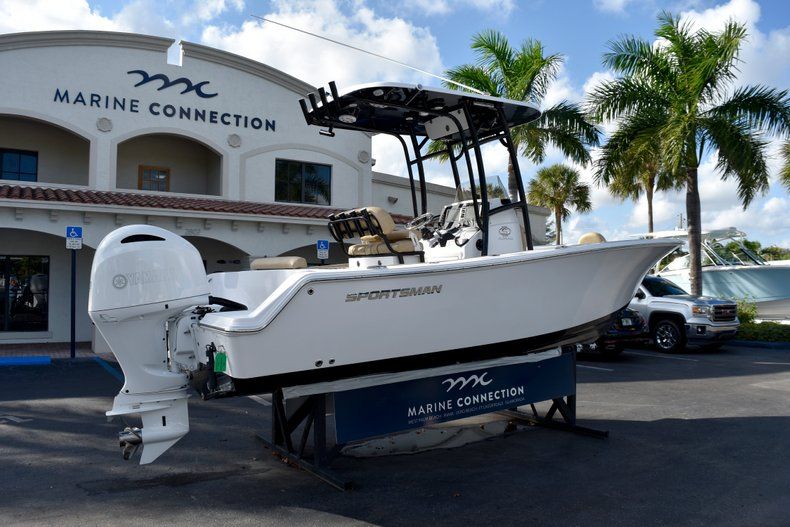 Thumbnail 7 for New 2019 Sportsman Open 212 Center Console boat for sale in Miami, FL