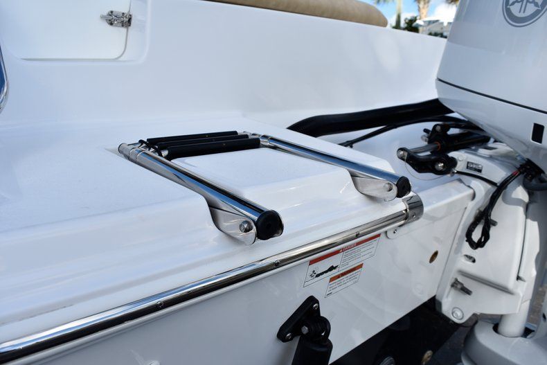 Thumbnail 10 for New 2019 Sportsman Open 212 Center Console boat for sale in Miami, FL