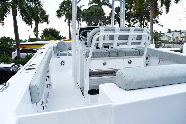 Thumbnail 17 for New 2019 Sportsman Open 232 Center Console boat for sale in West Palm Beach, FL