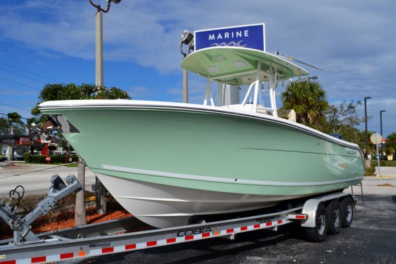 Thumbnail 1 for New 2019 Cobia 277 Center Console boat for sale in Vero Beach, FL