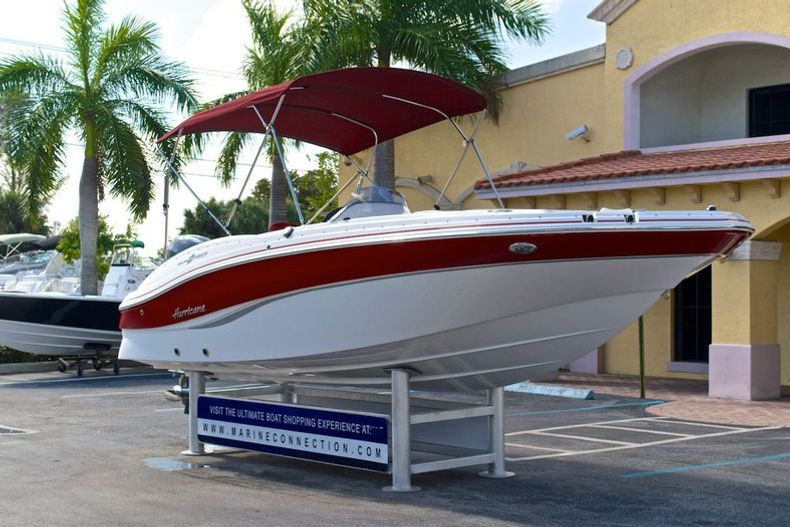 Thumbnail 1 for New 2014 Hurricane SunDeck Sport SS 203 OB boat for sale in West Palm Beach, FL