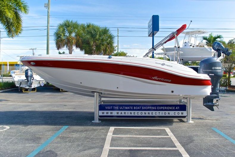Thumbnail 13 for New 2014 Hurricane SunDeck Sport SS 203 OB boat for sale in West Palm Beach, FL