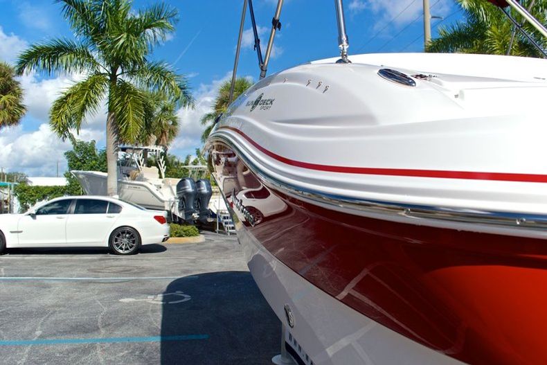 Thumbnail 26 for New 2014 Hurricane SunDeck Sport SS 203 OB boat for sale in West Palm Beach, FL
