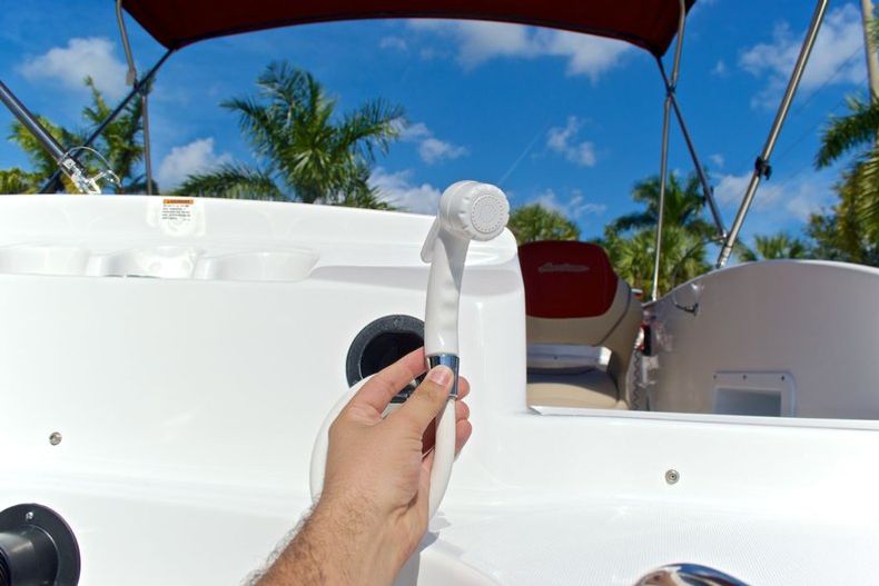 Thumbnail 29 for New 2014 Hurricane SunDeck Sport SS 203 OB boat for sale in West Palm Beach, FL