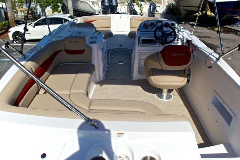 Thumbnail 31 for New 2014 Hurricane SunDeck Sport SS 203 OB boat for sale in West Palm Beach, FL
