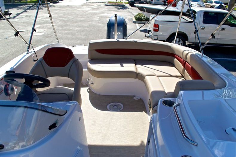 Thumbnail 37 for New 2014 Hurricane SunDeck Sport SS 203 OB boat for sale in West Palm Beach, FL