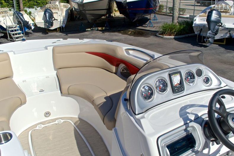 Thumbnail 52 for New 2014 Hurricane SunDeck Sport SS 203 OB boat for sale in West Palm Beach, FL