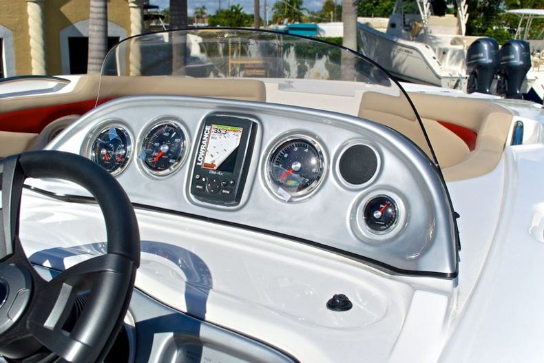 Thumbnail 62 for New 2014 Hurricane SunDeck Sport SS 203 OB boat for sale in West Palm Beach, FL