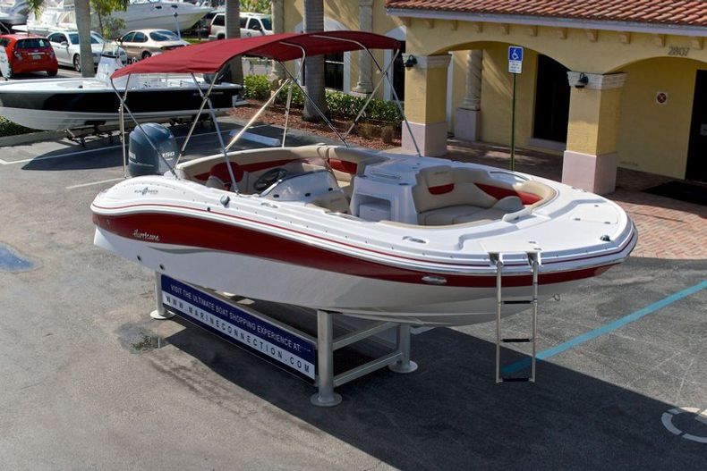 Thumbnail 86 for New 2014 Hurricane SunDeck Sport SS 203 OB boat for sale in West Palm Beach, FL