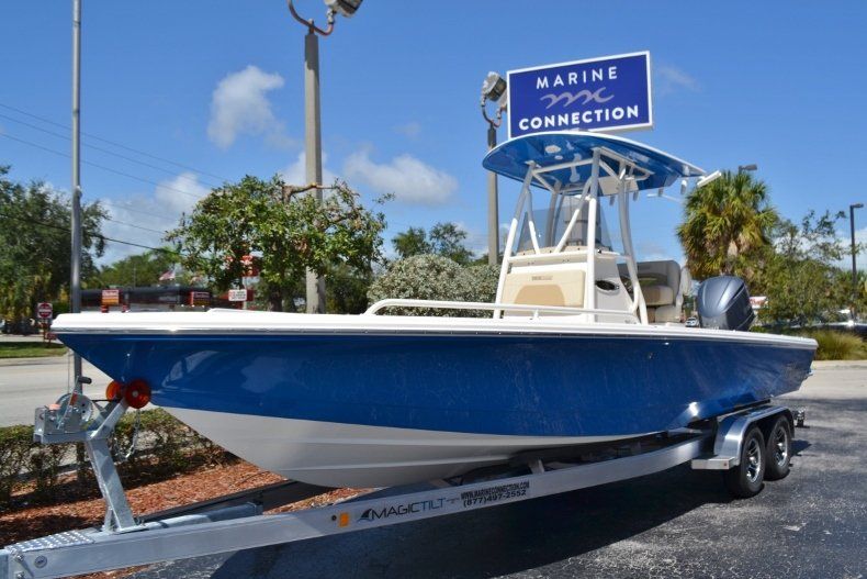 Thumbnail 1 for New 2019 Pathfinder 2600 TRS boat for sale in Vero Beach, FL