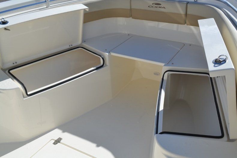 Thumbnail 14 for New 2019 Cobia 261 Center Console boat for sale in Vero Beach, FL
