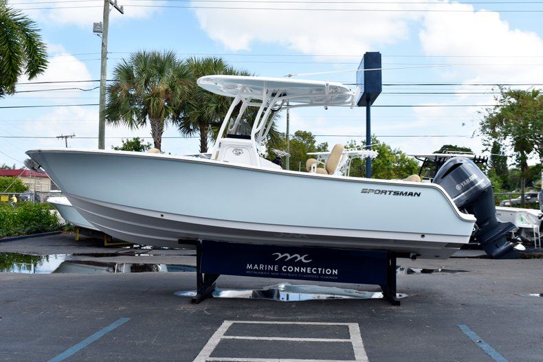Thumbnail 6 for New 2019 Sportsman Heritage 241 Center Console boat for sale in West Palm Beach, FL
