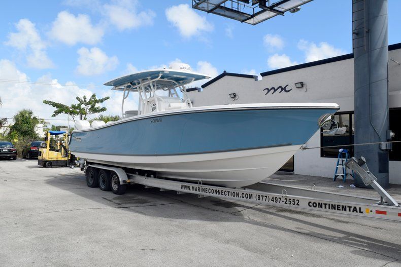 Used 2017 Mako 334 Center Console Boat For Sale In Fort Lauderdale Fl 2275 New Used Boat Dealer Marine Connection