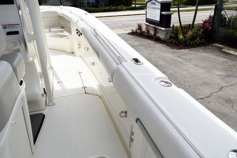 Thumbnail 51 for Used 2017 Mako 334 Center Console boat for sale in Fort Lauderdale, FL