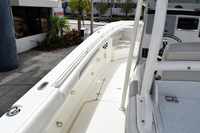 Thumbnail 52 for Used 2017 Mako 334 Center Console boat for sale in Fort Lauderdale, FL
