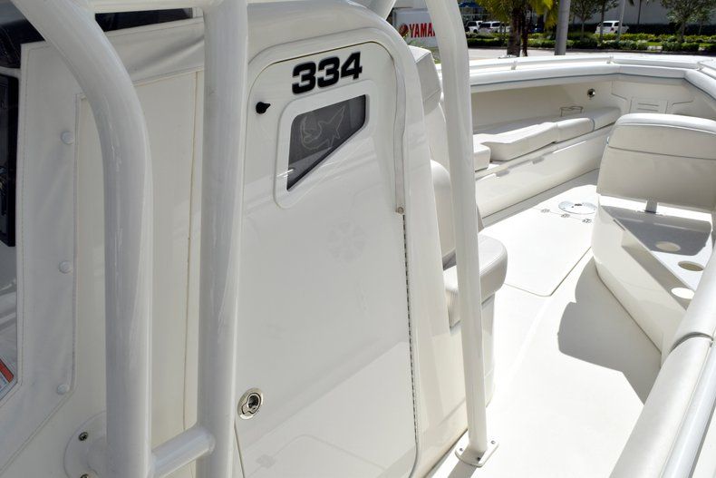 Thumbnail 71 for Used 2017 Mako 334 Center Console boat for sale in Fort Lauderdale, FL