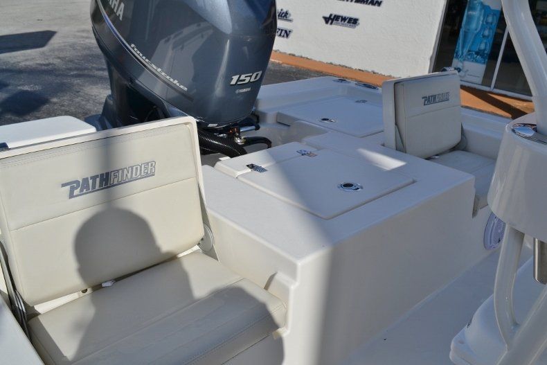 Thumbnail 17 for New 2019 Pathfinder 2200 TRS Bay Boat boat for sale in Vero Beach, FL