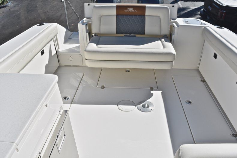 Thumbnail 14 for New 2019 Cobia 280 DC Dual Console boat for sale in West Palm Beach, FL