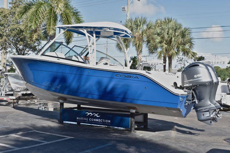 Thumbnail 6 for New 2019 Cobia 280 DC Dual Console boat for sale in West Palm Beach, FL