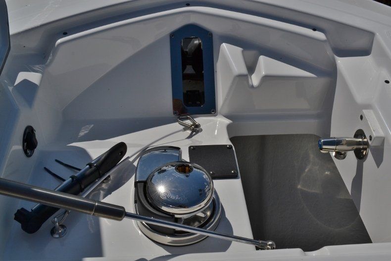 Thumbnail 17 for New 2019 Blackfin 242CC Center Console boat for sale in Fort Lauderdale, FL