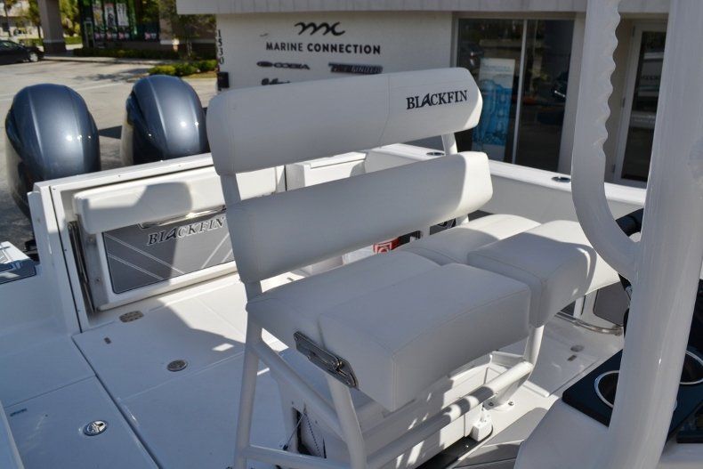 Thumbnail 20 for New 2019 Blackfin 242CC Center Console boat for sale in Fort Lauderdale, FL