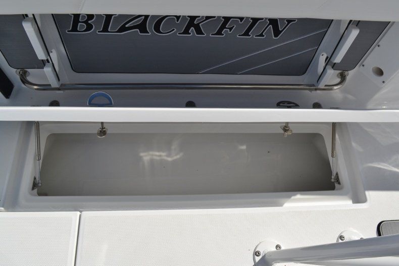 Thumbnail 24 for New 2019 Blackfin 242CC Center Console boat for sale in Fort Lauderdale, FL