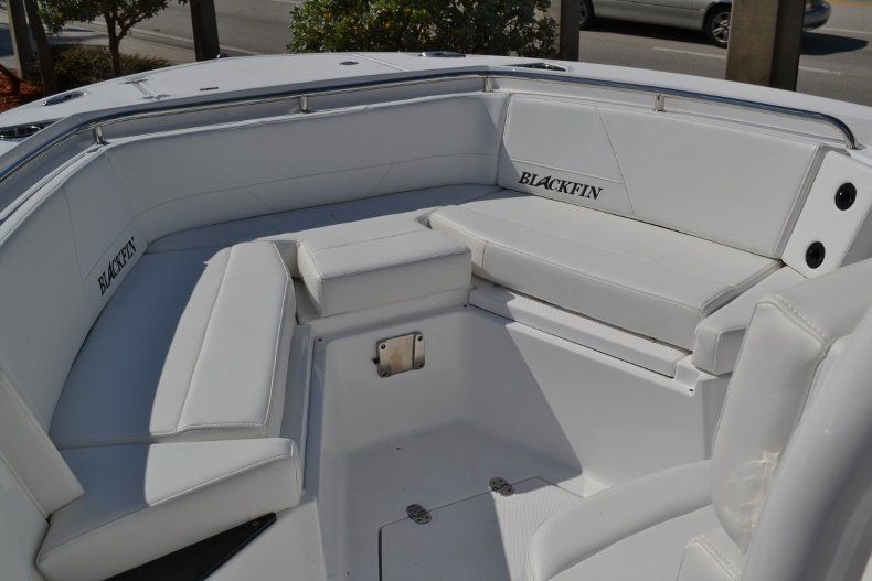Thumbnail 13 for New 2019 Blackfin 242CC Center Console boat for sale in Fort Lauderdale, FL