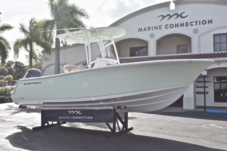 Thumbnail 1 for New 2019 Sportsman Open 232 Center Console boat for sale in Miami, FL