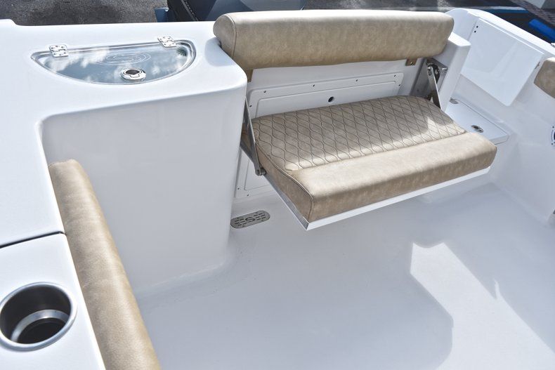Thumbnail 15 for New 2019 Sportsman Open 232 Center Console boat for sale in Miami, FL
