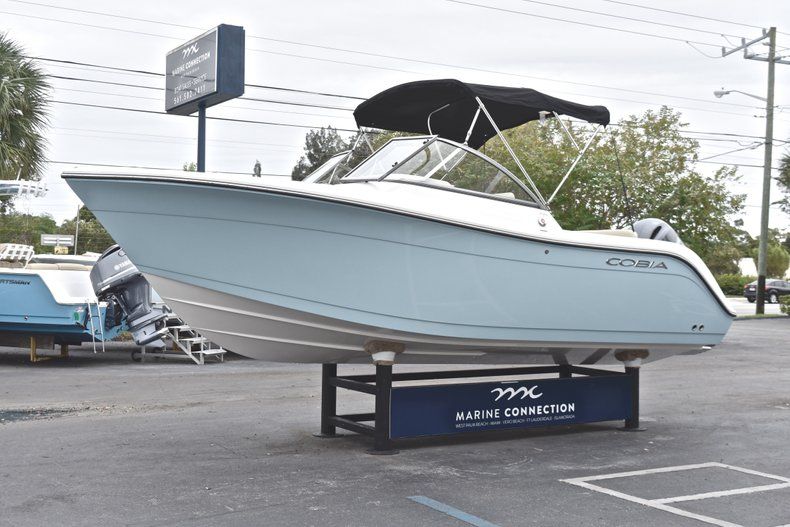 Thumbnail 3 for New 2019 Cobia 220 Dual Console boat for sale in Miami, FL